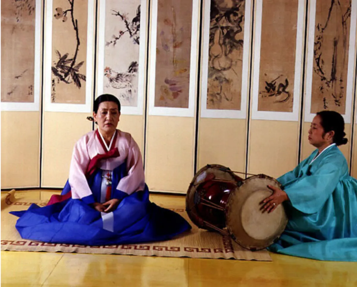 남도민요 경기민요 서도민요의 감정 표현 — 한을 푸는 세 가지 방식