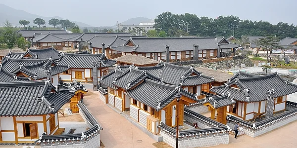 한옥마을의 쉼